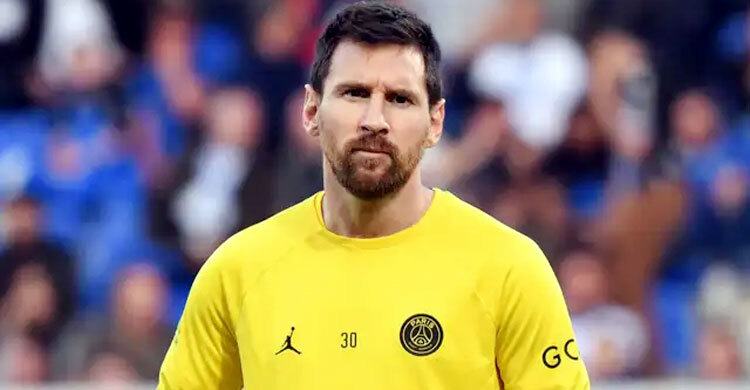 আল হিলালকে এক বছর অপেক্ষা করতে বললেন মেসি, তাহলে যাচ্ছেন বার্সায়?