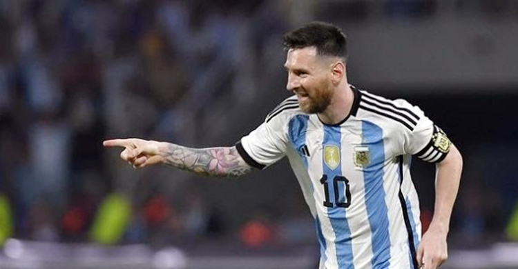 ৮০ সেকেন্ডেই মেসির গোল (ভিডিও)