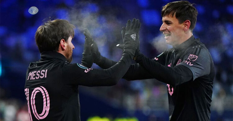 মেসির কাছে রেফারির অদ্ভূত এক আবদার