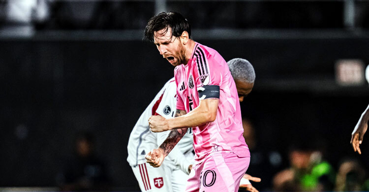 দুর্দান্ত গোলে আরেক ইতিহাস মেসির (ভিডিও)