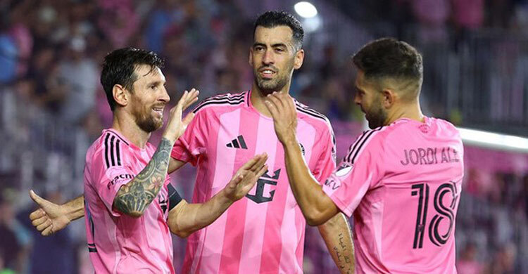 চোখ ধাঁধানো গোল, মেসিময় ম্যাচে ইন্টার মিয়ামির জয় (ভিডিও)