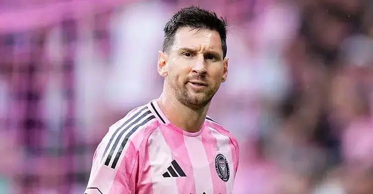 নিষেধাজ্ঞার ঝুঁকি থেকে বেঁচে গেলেন মেসি