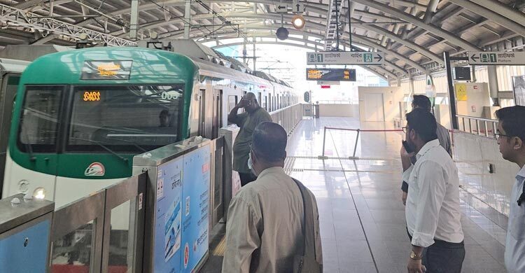 একদিন বন্ধের পর মেট্রোরেল চলাচল শুরু