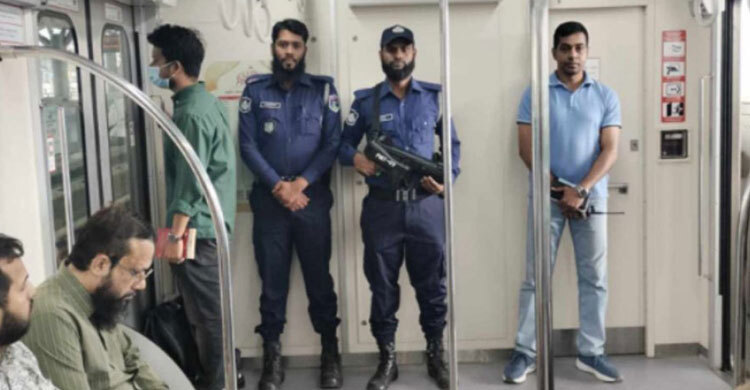 যাত্রী নিরাপত্তায় মেট্রোরেলের ভেতরে থাকবে এমআরটি পুলিশ