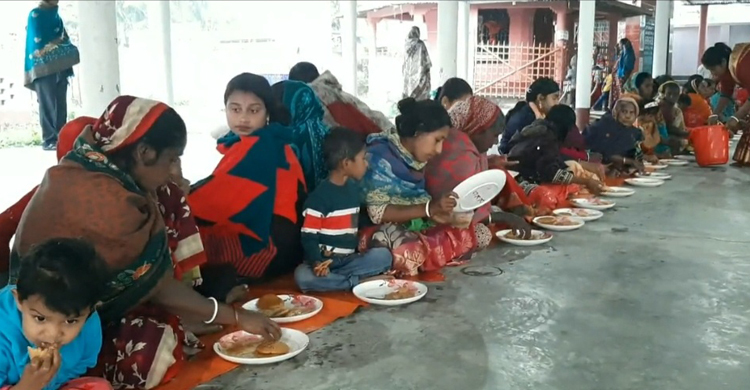 মোংলায় শীতকালীন পিঠা উৎসব অনুষ্ঠিত