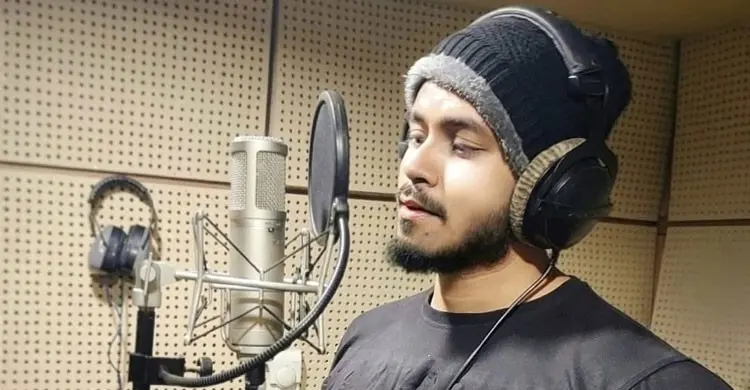 বিসিএস ক্যাডার হলেন সংগীতশিল্পী মুগ্ধ