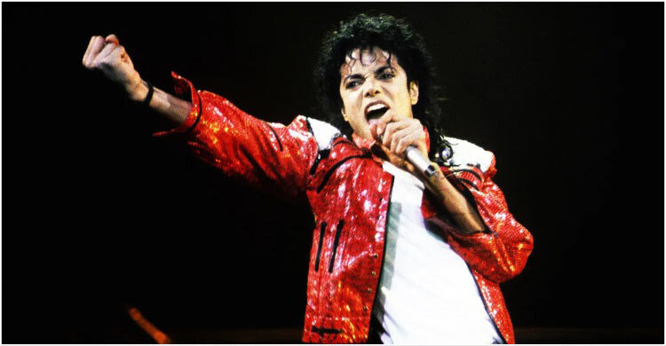 মৃত্যুর পরও থামছেন না মাইকেল জ্যাকসন