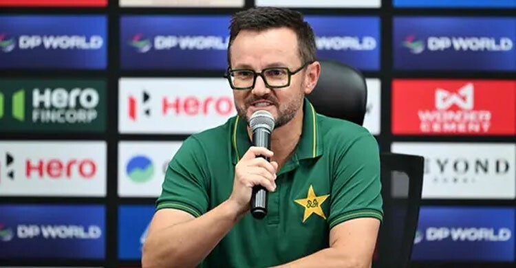 ঢাকায় পাকিস্তানের কোচিং স্টাফ, রোববার আসছেন ক্রিকেটাররা