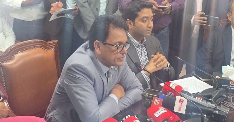 কারিকুলাম পরিবর্তন নয়, রিভিউ করা হবে: শিক্ষামন্ত্রী