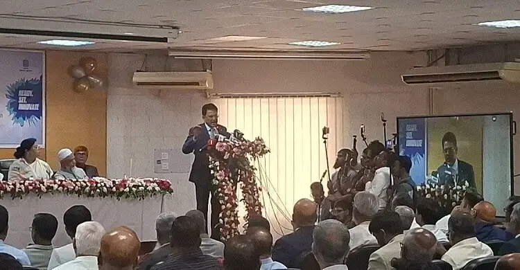 ‘আমি শিক্ষামন্ত্রী, আমিই আপনাদের সরকার’