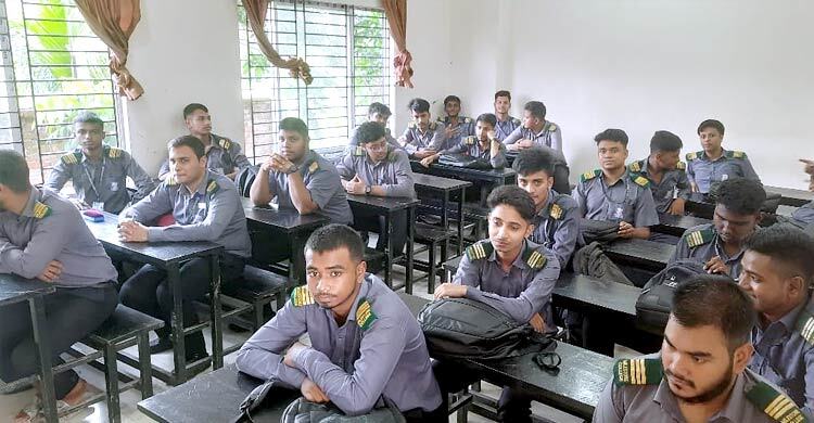 ১২ দিন পর খুললো মাইলস্টোন, নেই শিক্ষার্থীদের হৈ-হুল্লোড়