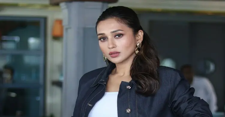 হুমকির পরও থামেননি, নির্যাতিতার মায়ের জয়ে স্বস্তি মিমির