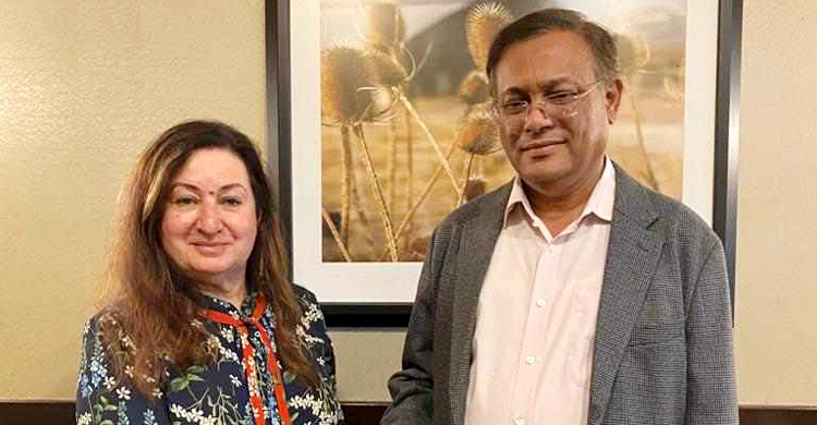 শেখ হাসিনার নেতৃত্বের প্রশংসায় কানাডার সিনেটর