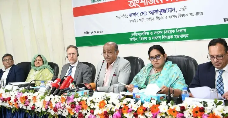 অবসরপ্রাপ্ত প্রধান বিচারপতিকে তত্বাবধায়ক সরকারপ্রধান নয়: আইনমন্ত্রী