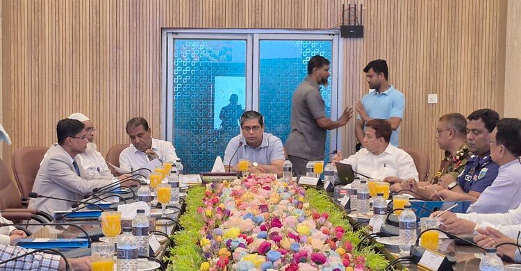 জনগণের স্বাস্থ্যসেবা নিয়ে কোনো অনিয়ম মানবে না সরকার