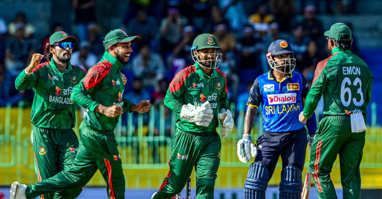 শান্তকে বোলিংয়ে এনেই বাজিমাত মিরাজের