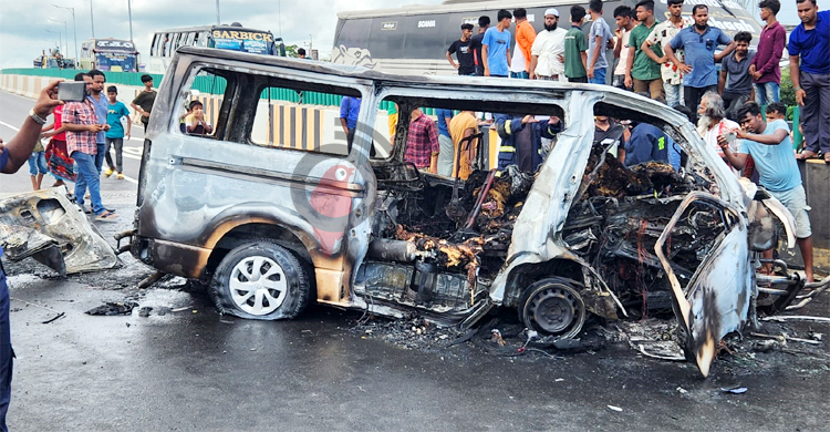 7 killed in ambulance cylinder blast in Faridpur