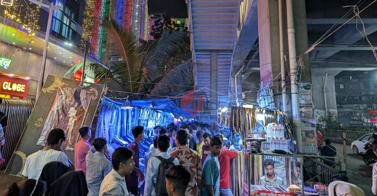 মিরপুরে ফুটপাত দখল করে চাঁদাবাজি