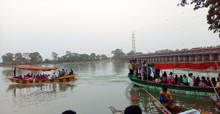 পাহাড়-ঝরনার তীর্থস্থান মিরসরাইয়ে আবাসন সংকট