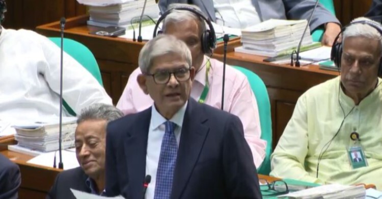 খালেদা জিয়াকে নিয়ে যে কবিতা আবৃত্তি করলেন মির্জা ফখরুল