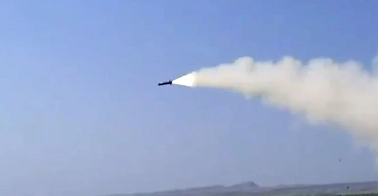 ক্রুজ ক্ষেপণাস্ত্রের সফল পরীক্ষা চালালো পাকিস্তান