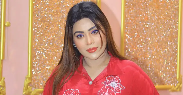 বিতর্কের মাঝে ক্ষুব্ধ মিষ্টি জান্নাত, দিলেন কঠোর সতর্কবার্তা