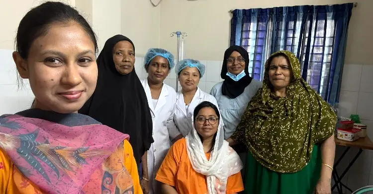 নারী নার্সদের গল্প আসলে একেকটা সংগ্রামের গল্প