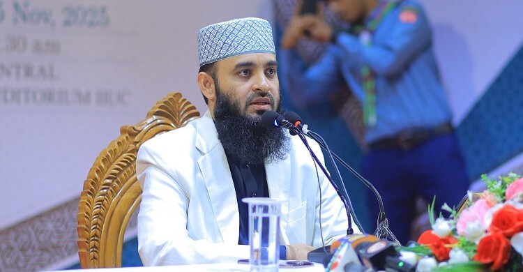 অস্ট্রেলিয়ায় কোনো বক্তব্য দেইনি, অসত্য খবর ছড়ানো হচ্ছে: আজহারী