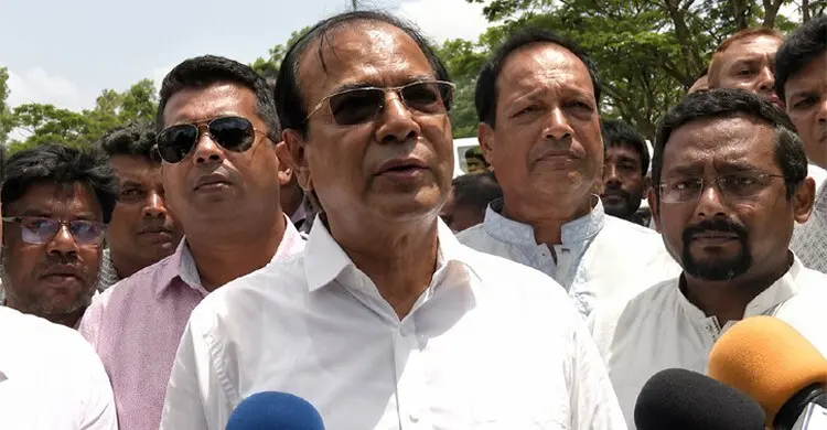 ত্রাণ বিতরণে অনিয়ম-স্বজনপ্রীতি হলে ব্যবস্থা: ত্রাণমন্ত্রী