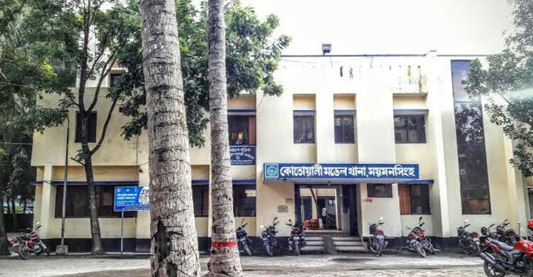 পরেরবার ছুরিকাঘাতে ঘটনাস্থলেই মারা গেল যুবক