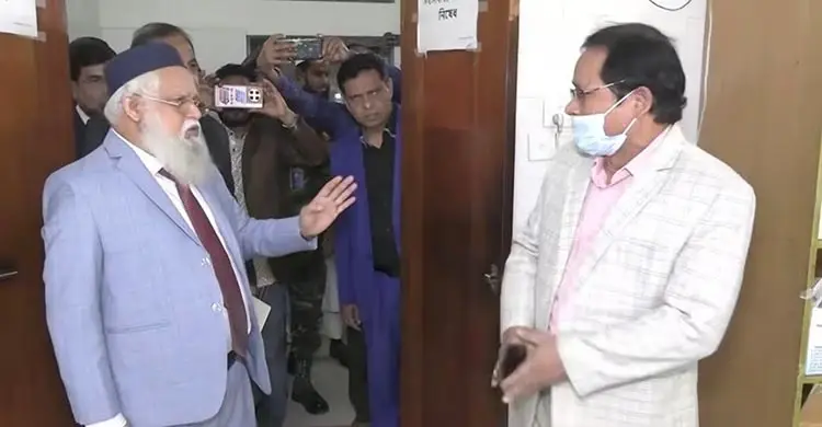 স্বাস্থ্যের ডিজির সঙ্গে তর্কে জড়ানো চিকিৎসককে অব্যাহতি ও শোকজ