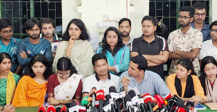 ফরম সংগ্রহের সময় মব সৃষ্টি করে বাধা দেওয়ার অভিযোগ ছাত্রদলের