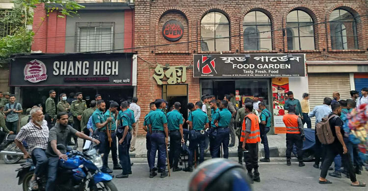 বনানীতে রাজউকের অভিযান, ২৪ দোকান সিলগালা