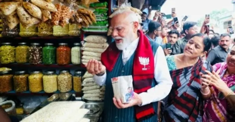 ঝালমুড়ি খেলাম আমি আর ঝাল লাগলো তৃণমূলের: মোদী