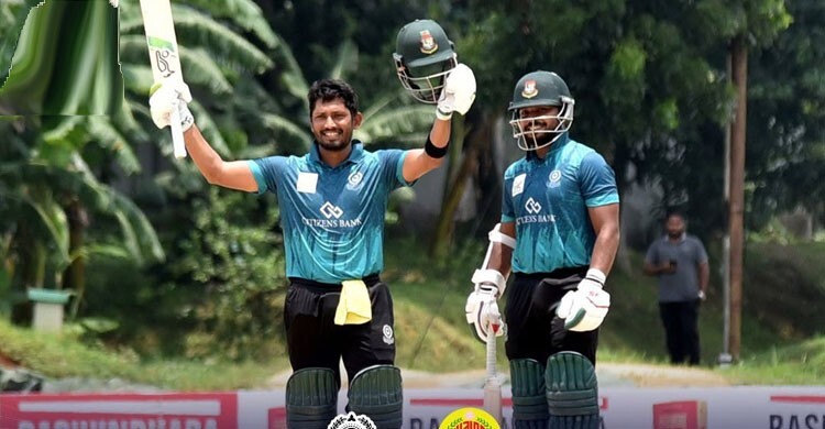 চিরপ্রতিদ্বন্দ্বী আবাহনীর বিপক্ষে ৪০৬ রানের রেকর্ড
