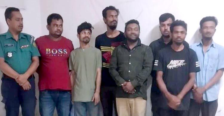 মোহাম্মদপুর-আদাবরে দিনব্যাপী অভিযানে গ্রেফতার ১২