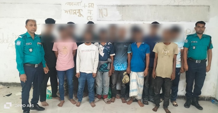 মোহাম্মদপুরে পুলিশের বিশেষ অভিযানে গ্রেফতার ১৪