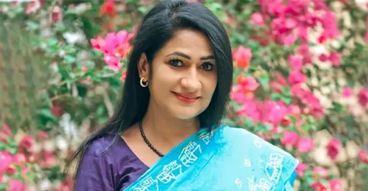 হামলার পর কেমন আছে মনিরা মিঠুর বড় ছেলে? জানালেন নিজেই অভিনেত্রী