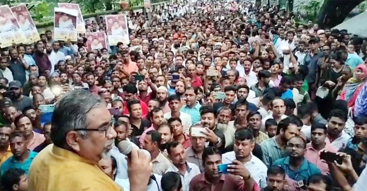 খালেদা জিয়ার কোনো ক্ষতি হলে দায় সরকারের: প্রিন্স