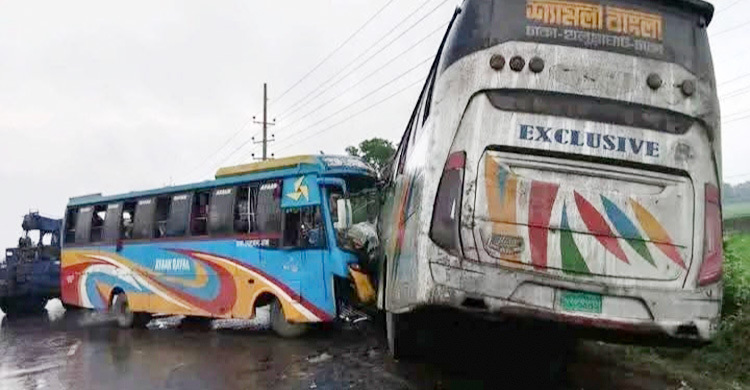 ময়মনসিংহে দুই বাসের মুখোমুখি সংঘর্ষে নিহত ২