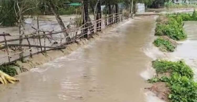 টানাবৃষ্টি-পাহাড়ি ঢলে ৬ গ্রাম প্লাবিত, ডুবে গেছে ফসলি জমি