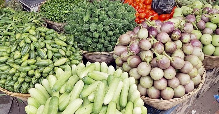 সপ্তাহের ব্যবধানে সবজির দাম কমেছে, বেড়েছে মাছের