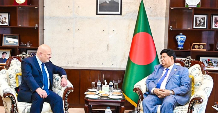 Momen urges ICC to settle Rohingya persecution case soon