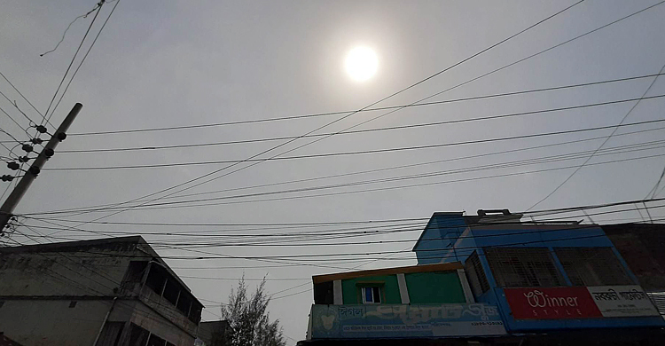 মোংলায় লোডশেডিং-গরমে বিপর্যস্ত জনজীবন