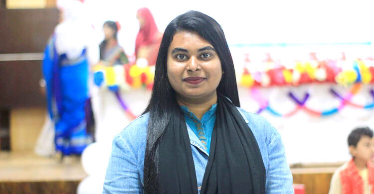 প্রথম ছাত্রী হিসেবে মনোনয়ন নিলেন বাবলি আক্তার মনা