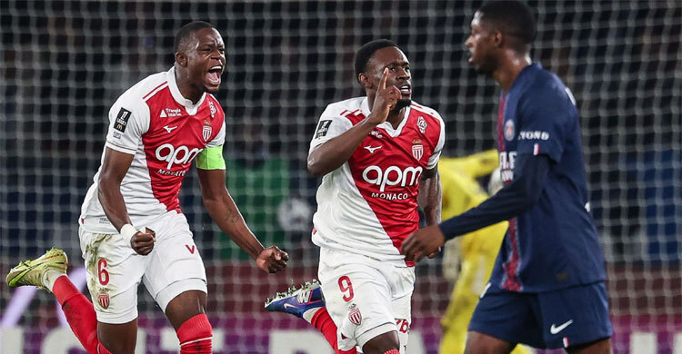 পিএসজির শিরোপা দৌড়ে বড় ধাক্কা দিলো মোনাকো