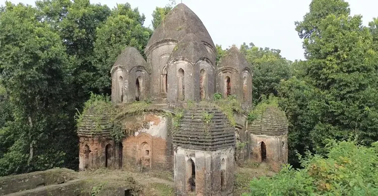 আলোর মুখ দেখছে প্রাচীন ঐতিহাসিক শ্যামসুন্দর মন্দির