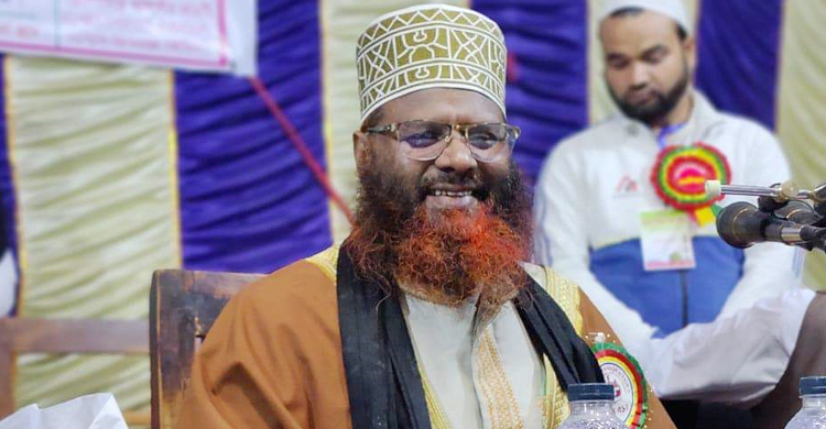 ৪০ লাখ টাকা কুড়িয়ে পেয়ে মালিককে খুঁজছেন মসজিদের ইমাম