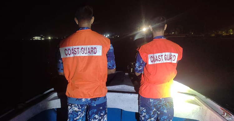 মোংলায় জাহাজ পর্যবেক্ষণে নেমে নদীতে পড়ে গ্রিজার নিখোঁজ