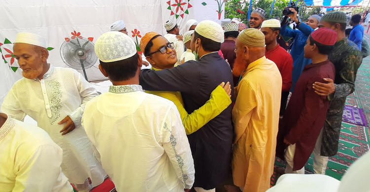 মোংলা বন্দরে ঈদের জামাত অনুষ্ঠিত